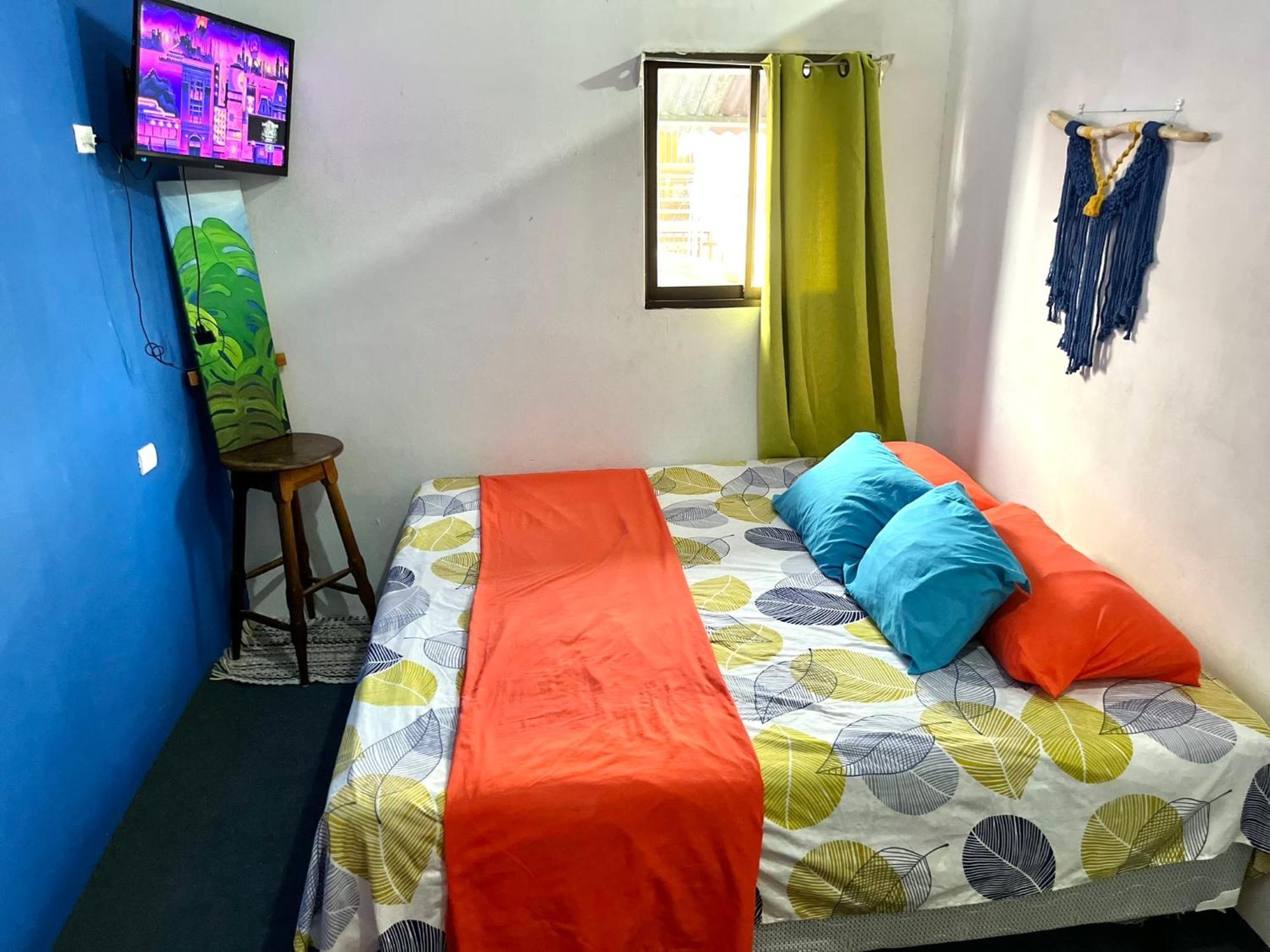 Passifloras Hostel Quepos Eksteriør bilde